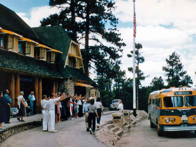 event-lodge-exhibit